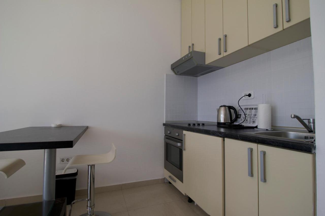 Waterfront Apartments Kotor Bagian luar foto