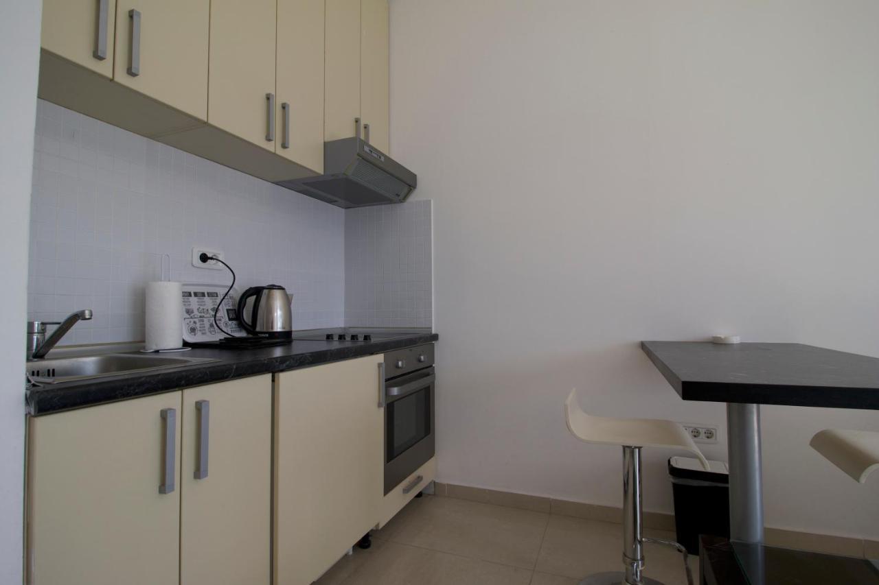 Waterfront Apartments Kotor Bagian luar foto