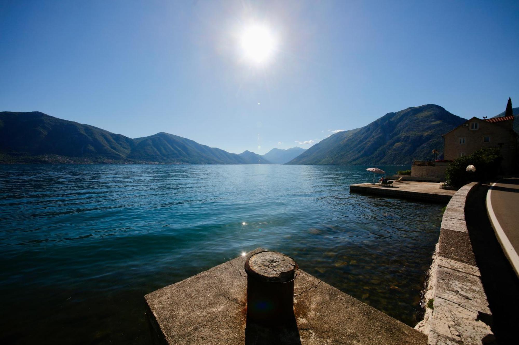 Waterfront Apartments Kotor Bagian luar foto