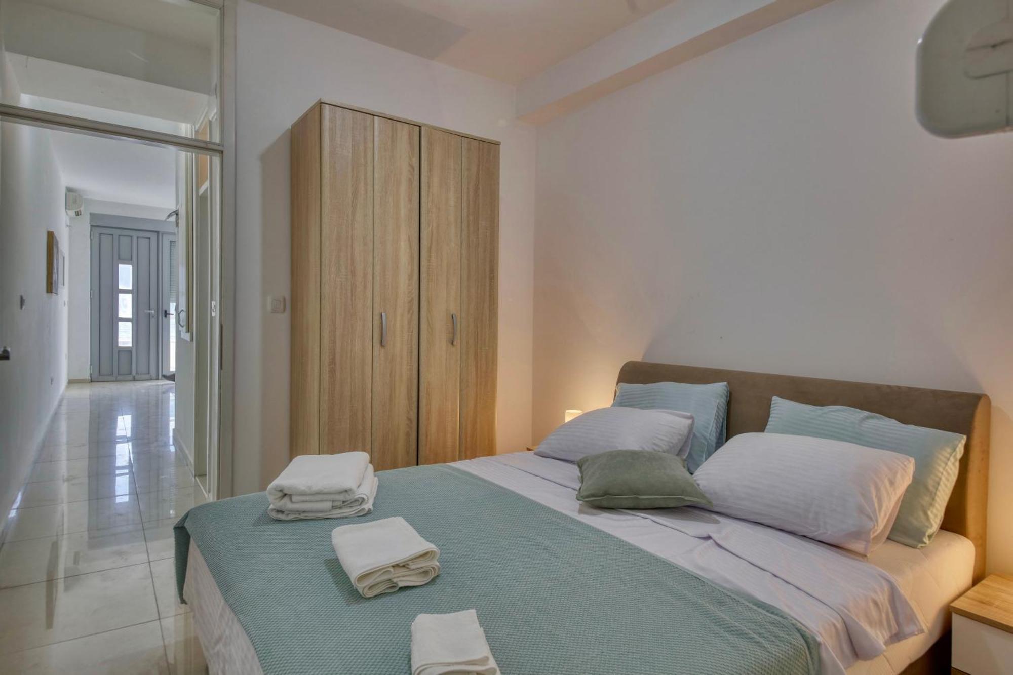 Waterfront Apartments Kotor Bagian luar foto