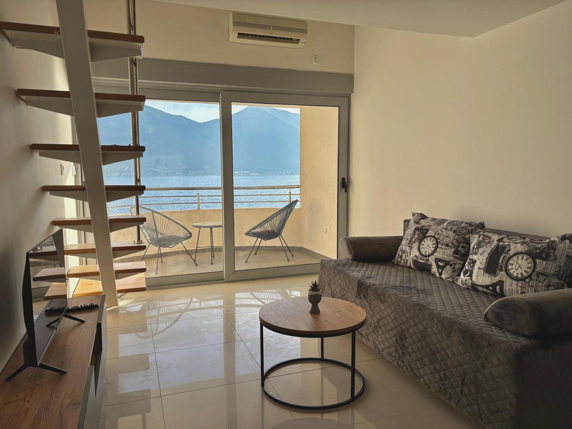 Waterfront Apartments Kotor Bagian luar foto
