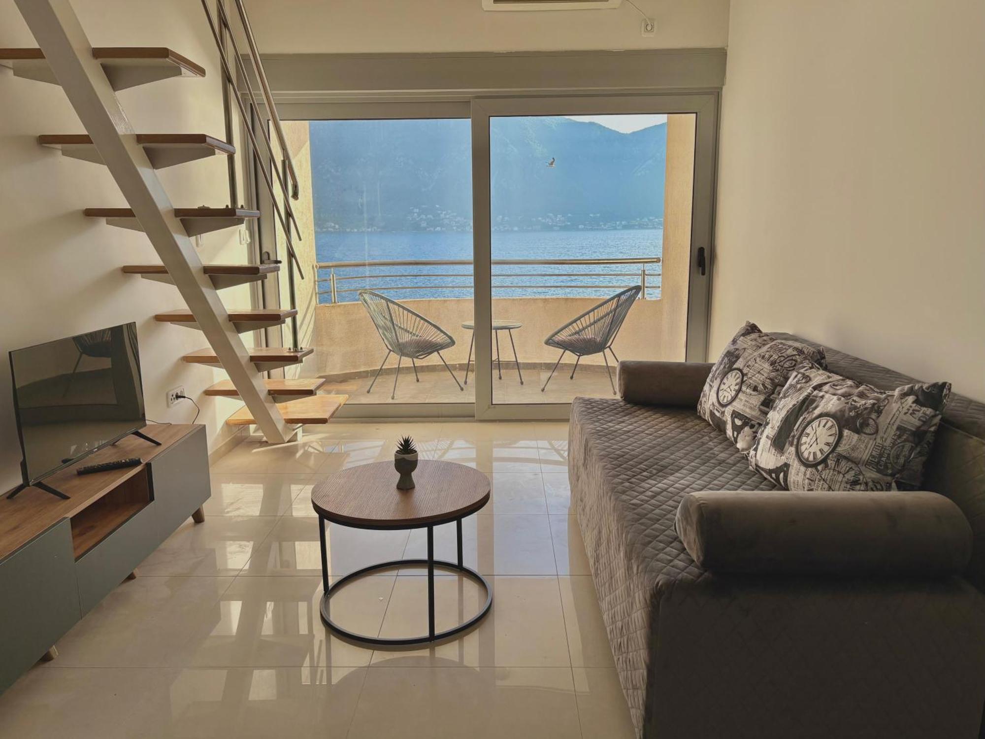 Waterfront Apartments Kotor Bagian luar foto