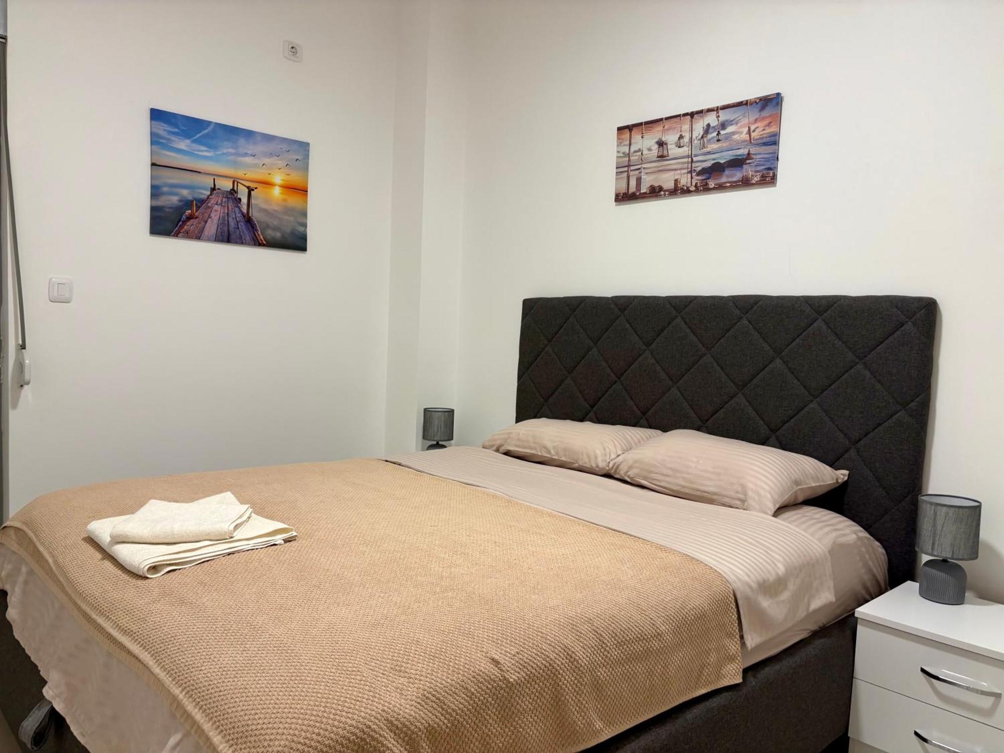 Waterfront Apartments Kotor Bagian luar foto