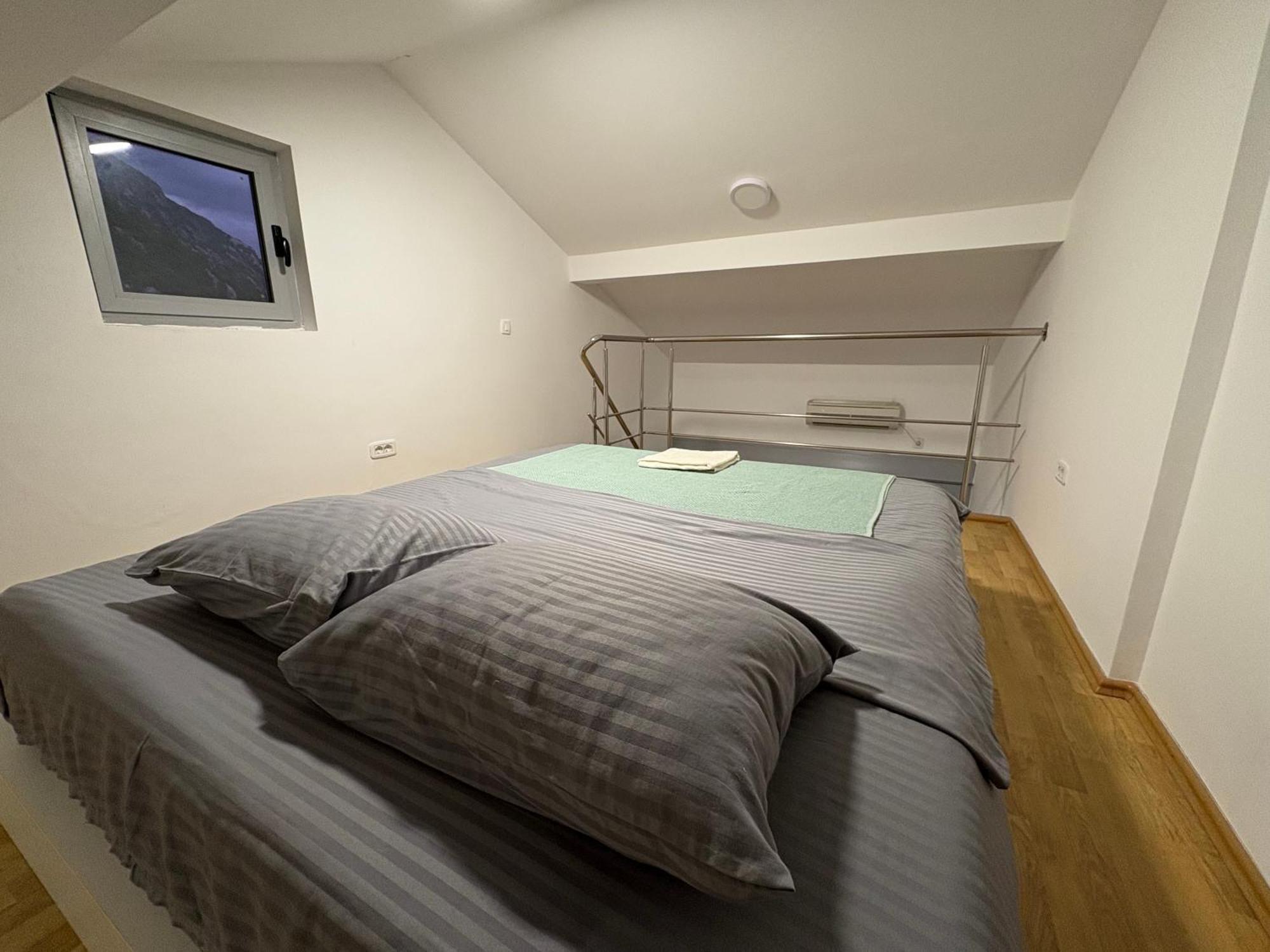 Waterfront Apartments Kotor Bagian luar foto